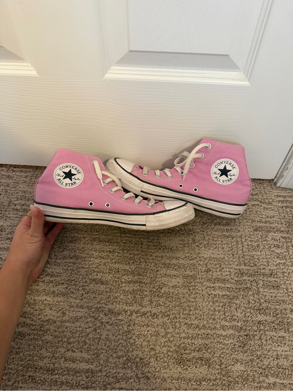 Pink converse